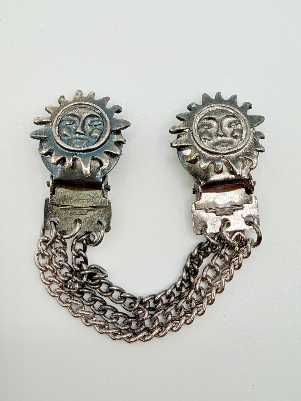 Vintage Sun Face Triple Chain Sweater Clip – Boho Statement Accessory